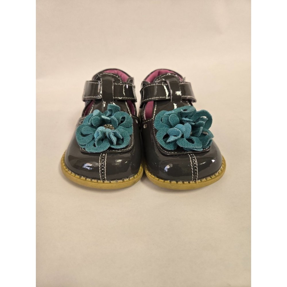 Livie & Luca Blossom T-strap Patent Leather Shoes With Suede Floral Accent Sz 6